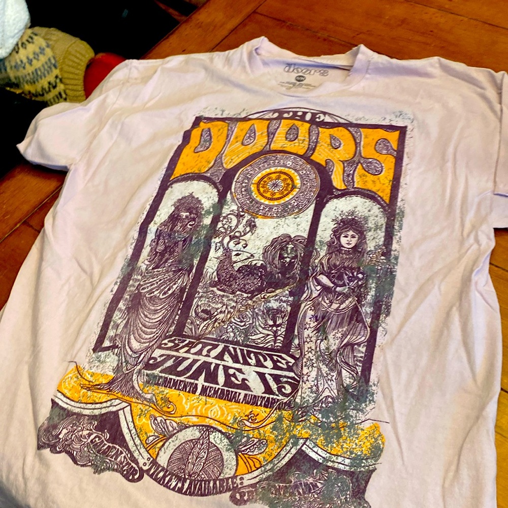 Light purple graphic tee
